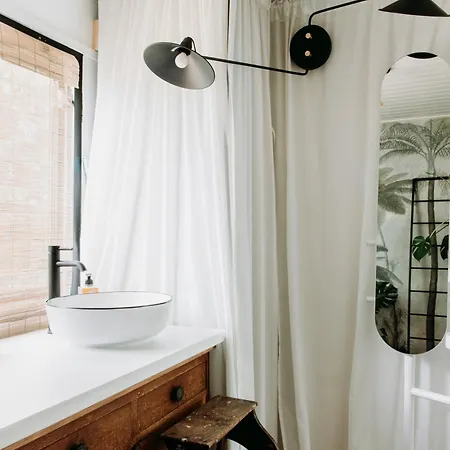 Familie Buitenhuys Cozy With Bathtub, Sauna, Play Elements And Big Garden Schaijk