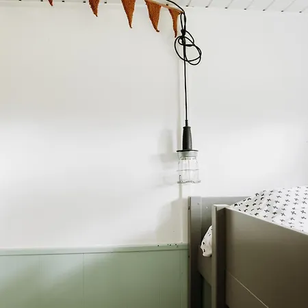 Familie Buitenhuys Cozy With Bathtub, Sauna, Play Elements And Big Garden Schayk