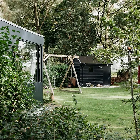 Familie Buitenhuys Cozy With Bathtub, Sauna, Play Elements And Big Garden Holiday home Schaijk