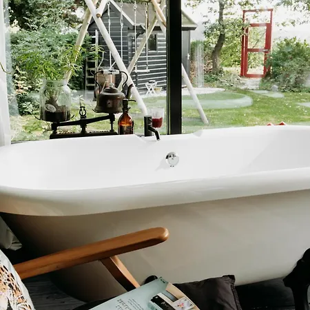 Familie Buitenhuys Cozy With Bathtub, Sauna, Play Elements And Big Garden Holiday home *