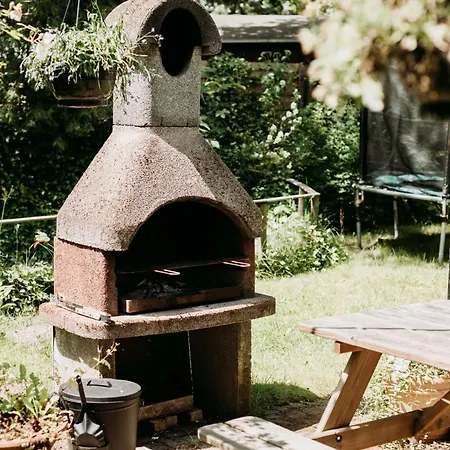 Familie Buitenhuys Cozy With Bathtub, Sauna, Play Elements And Big Garden Ferienhaus *