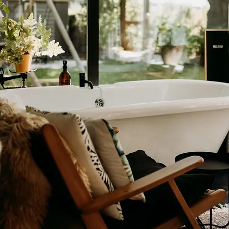 Familie Buitenhuys Cozy With Bathtub, Sauna, Play Elements And Big Garden Ferienhaus Schayk